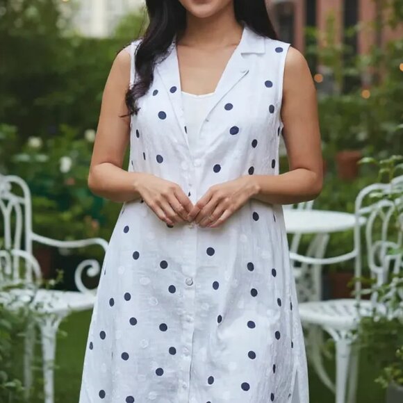 209WST38 Sleeveless Embroidered Polka Dots / Stripes Button Down Tunic with Slip - Picture 1 of 8